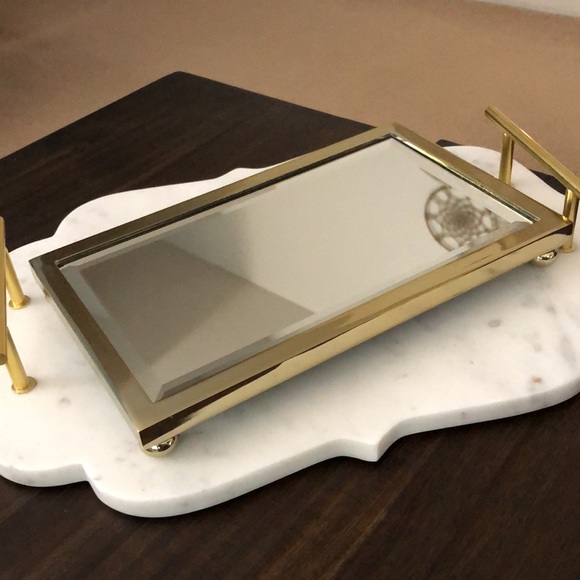 New Mirrored Plate/Tray - Picture 2 of 4